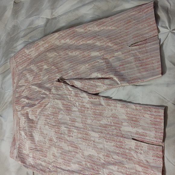 Tommy Bahama Capri size 14. - Picture 4 of 11